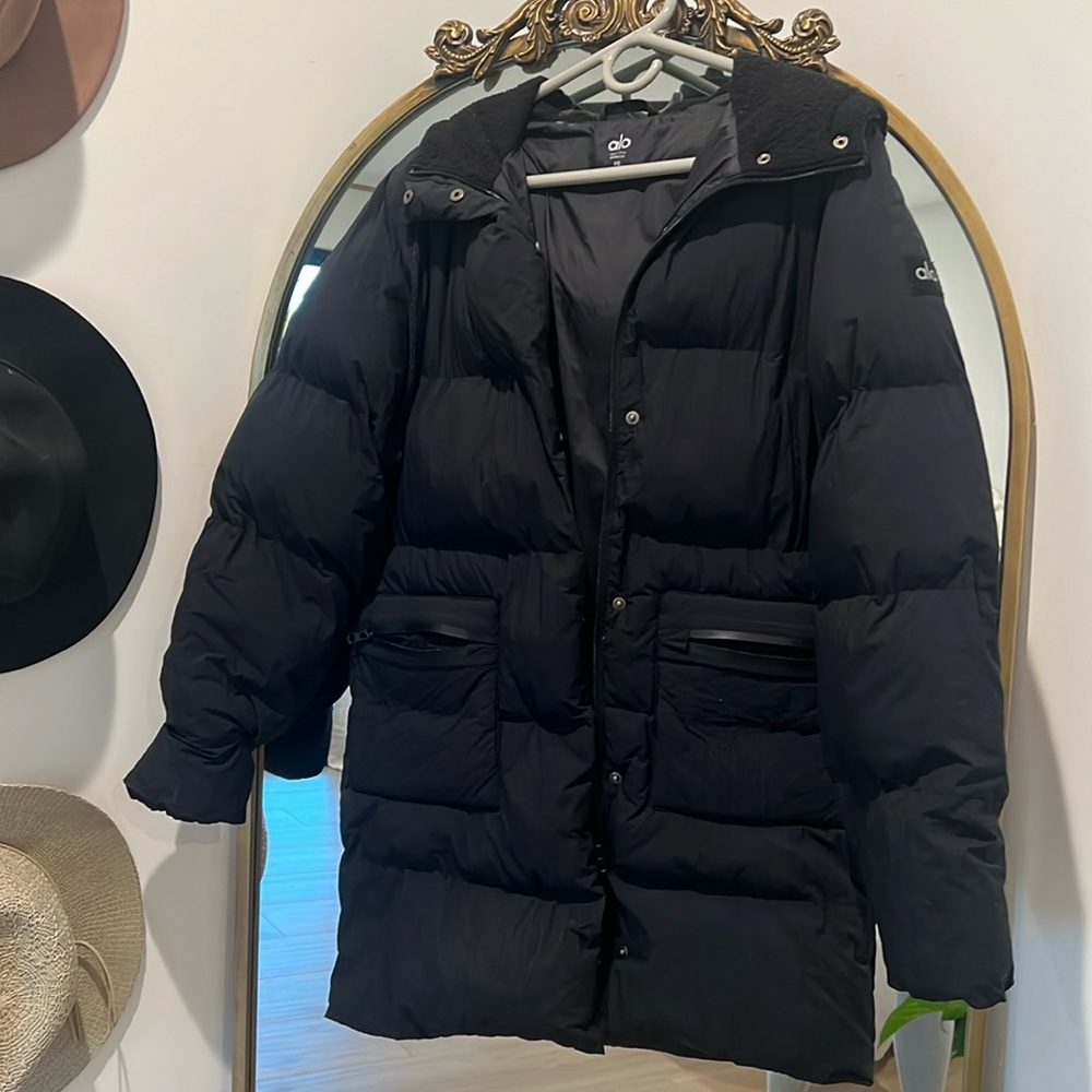 ALO Puffer Coat